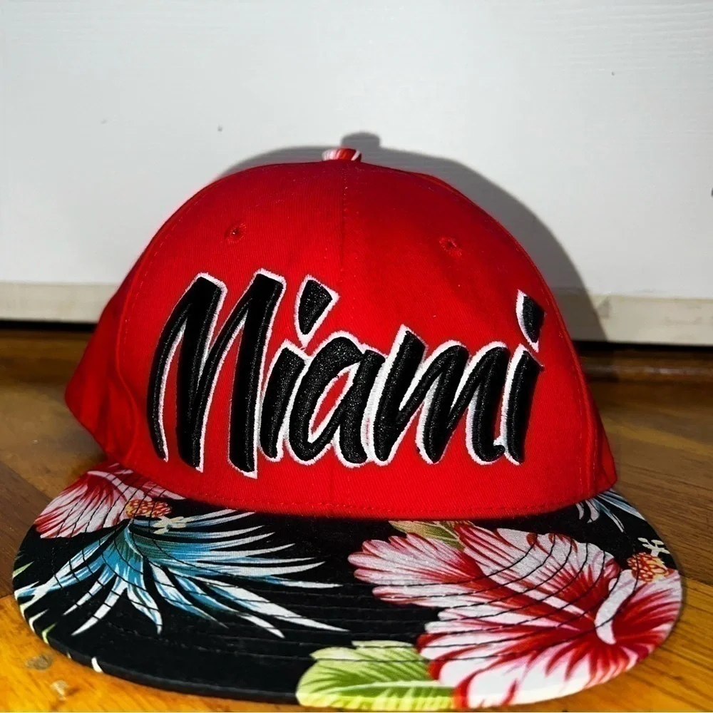 City Hunter One Size Red Black Miami Heat Floral Snapback Cap Hat Vtg